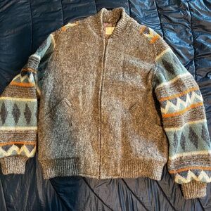 Alafoss Ladies’s Small 100% Pure Wool Jacket made in Iceland